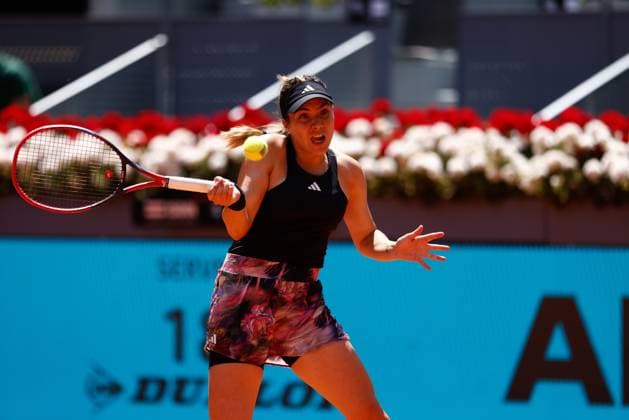 May 5, 2023, MADRID, MADRID, SPAIN: Elena-Gabriela Ruse of Romania plays doubles with Marta Kostyuk of Ukraine against Coco Gauff and Jessica Pegula of United States during the Mutua Madrid Open 2023 celebrated at Caja Magica on May 05, 2023 in Madrid, Spain. MADRID SPAIN - ZUMAa181 20230505_zaa_a181_032 Copyright: xOscarxJ.xBarrosox