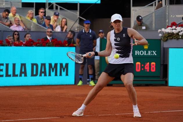 Iga Swiatek (POL) vs Aryna Sabalenka (BY) during the women s tennis final of the Mutua Madrid Open, Madrid May 06, 2023 Cordon Press