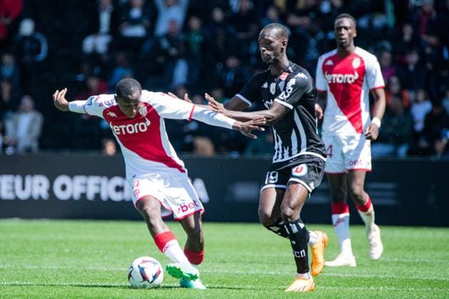 Mohamed Camara (AS Monaco) Abdallah Sima (ANGERS SCO) FOOTBALL : Angers SCO vs AS Monaco - Ligue 1 - Journee 34 - 07 05 2023 BaptisteAutissier Panoramic 