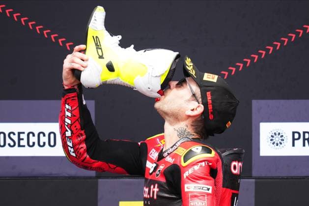 Bilder des Jahres 2023, Sport 05 Mai Sport Themen der Woche KW18 Sport Bilder des Tages Alvaro Bautista (ESP) Ducati Panigale V4R Aruba.It Racing - Ducati celebration Copyright: xx PS_230407_037