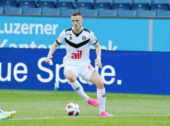 Foto Manuel Geisser 07.05 2023 Fussball Herren Super League Saison 2022 2023 FC Luzern - FC Lugano 2:2 Bild : Zan Celar (FC Lugano) Einzelbild Aktion