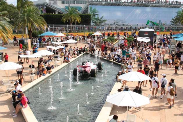 MIAMI GARDENS, FL - MAY 07: Race fans watch the race from the fountains during the running of the Formula 1 Crypto.com Miami Grand Prix at Miami International Autodrome in Miami Gardens, FL. (Photo by Jeff Robinson Icon Sportswire) AUTO: MAY 07 F1 Crypto.com Miami Grand Prix EDITORIAL USE ONLY Icon23050726441