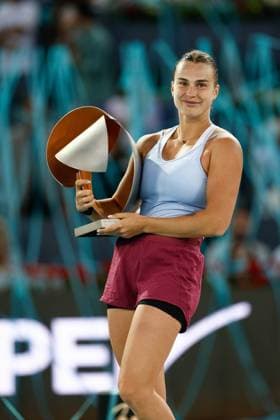 May 7, 2023, MADRID, MADRID, SPAIN: Aryna Sabalenka of Belarus celebrates with the trophy after winning against Iga Swiatek of Poland during the Singles Final Women match during Mutua Madrid Open 2023 celebrated at Caja Magica on May 06, 2023 in Madrid, Spain. MADRID SPAIN - ZUMAa181 20230507_zaa_a181_059 Copyright: xOscarxJ.xBarrosox