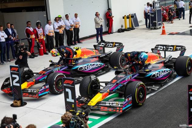 11 Sergio Perez (MEX, Oracle Red Bull Racing), 1 Max Verstappen (NLD, Oracle Red Bull Racing), F1 Grand Prix of Miami at Miami International Autodrome on May 7, 2023 in Miami, United States of America. (Photo by HOCH ZWEI) Miami United States of America