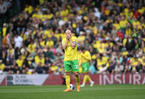 Norwich City v Blackpool Sky Bet Championship Norwich City s Teemu Pukki reacts as his side concede their first goal during the Sky Bet Championship match at Carrow Road, Norwich Content Not Available For UK Newspapers Copyright: xDanielxHamburyx FIL-18476-0014 UK Newspapers OUT