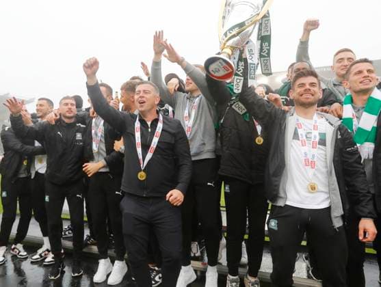 Plymouth Argyle promotion celebrations, Plymouth, UK 8 May 2023 Joe Edwards of Plymouth Argyle lifts the trophy during Plymouth Argyle promotion celebrations on 8th May 2023 at Home Park, Plymouth, Devon - Plymouth Home Park Devon England Copyright: xDavexRowntree PPAUKx PPA-030059