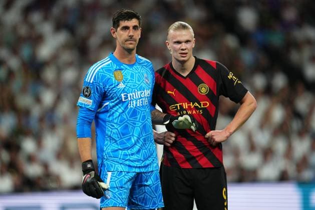 Sport Themen der Woche KW19 Sport Bilder des Tages Mandatory Credit: Photo by Bagu Blanco Pressinphoto Shutterstock (13906170x) Thibaut Courtois of Real Madrid and Erling Haaland of Manchester City Real Madrid v Manchester City, UEFA Champions League, semi-finals, 1st leg. Football, Santiago Bernabeu Stadium, Madrid, Spain - 9 May 2023 Editorial use only Real Madrid v Manchester City, UEFA Champions League, semi-finals, 1st leg. Football, Santiago Bernabeu Stadium, Madrid, Spain - 9 May 2023 Editorial use only  Copyright: xBaguxBlanco Pressinphoto Shutterstockx 13906170x