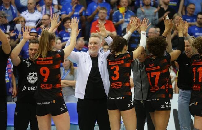 Stuttgart , Bundesliga Volleyball Play-off Finale Spiel 3 , Allianz MTV Stuttgart vs. SC Potsdam , Tore Aleksandersen ( Stgt )