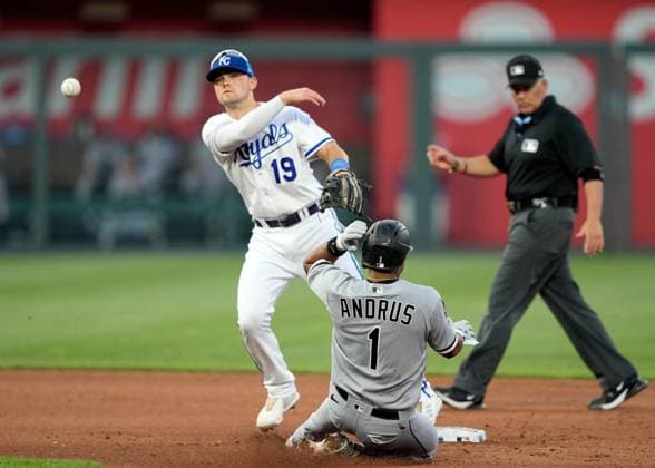 MAY 10, 2023: Kansas City Royals second baseman Michael Massey (19) records the first out of a double play at Kauffman Stadium Kansas City, Missouri. CSM. Kansas City United States - ZUMAc04_ 20230510_zaf_c04_081 Copyright: xJonxRobichaudx