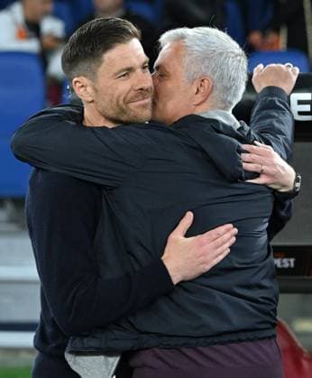 Sport Themen der Woche KW19 Sport Bilder des Tages May 11, 2023, ROME: AS Roma s head coach Jose Mourinho (R) and Bayer Leverkusen s head coach Xabi Alonso during the UEFA Europa League semi-final first leg soccer match between AS Roma and Bayer Leverkusen at Olimpico stadium in Rome, Italy, 11 May 2023. ANSA ETTORE FERRARI. Europa League - Roma vs Bayer Leverkusen  - ZUMAa110 20230511_zaf_a110_122 Copyright: xEttorexFerrarix