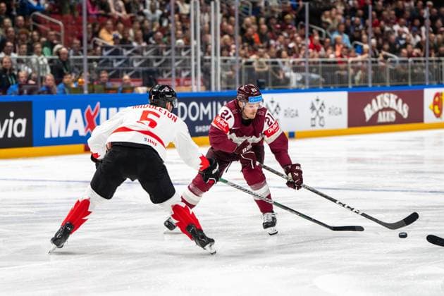 RIGA, LATVIA - MAY 12: Rudolfs Balcers of Latvia (R) against Jacob Middleton of Canada (L) during the 2023 IIHF Ice hockey, Eishockey World Championship, WM, Weltmeisterschaft Finland - Latvia game between Latvia and Canada at Arena Riga on May 12, 2023 in Riga, Latvia. Riga Arena Riga Latvia Copyright: xJustPictures.ch JarixPestelaccix