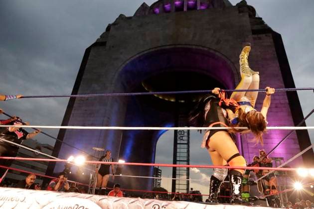 Sport Bilder des Tages May 12, 2023, Mexico City, Mexico: Mexico City s Secretary of Culture presents a women s wrestling performance at the Revolution Monument in Mexico City. on May 12, 2023 in Mexico City, Mexico Mexico City Mexico - ZUMAe321 0247648028st Copyright: xLuisxBarronx