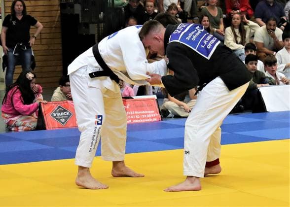 13.05.2023 Offenbach 1. Judo-Bundesliga 2023 1. JC Samurai Offenbach gegen TSV Abensberg Männer Markus Seifert (Samurai ) gewinnt gegen Daniel Neuberger (Abensberg)