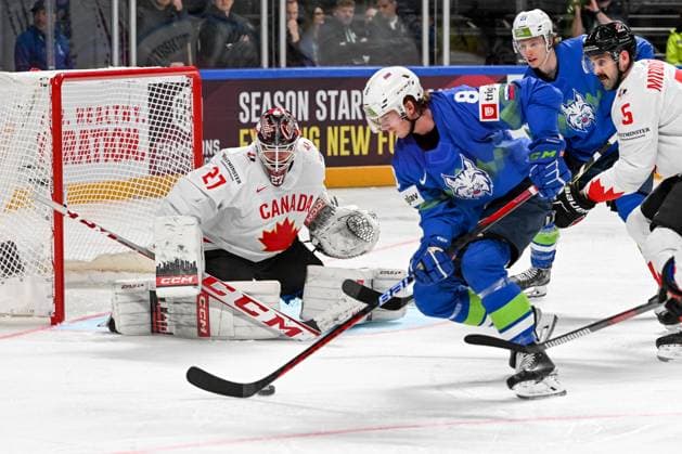 RIGA, LATVIA - MAY 14: Ziga Jeglic of Slovenia tries to score against goalkeeper Devon Levi of Canada during the 2023 IIHF Ice hockey, Eishockey World Championship, WM, Weltmeisterschaft Finland - Latvia game between Slovenia and Canada at Arena Riga on May 14, 2023 in Riga, Latvia. Riga Arena Riga Latvia Copyright: xJustPictures.ch AndreaxBrancax