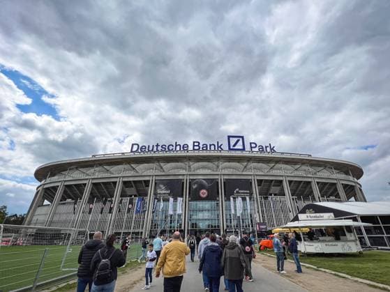 14.05.2023, GER, Fußball, FLYERALARM Frauen-Bundesliga 2022 2023, Eintracht Frankfurt - VfL Wolfsburg Deutsche Bank Park in der Außenansicht. Frankfurt Deutsche Bank Park Hessen Deutschland