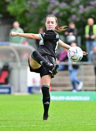 14.05.2023 - Fussball - Frauen Damen - Saison 2022 2023 - 2. Bundesliga - 24. Spieltag: 1. FC Nürnberg FCN ( Club ) - 1. FC Köln II - Sportfoto Zink MeZi - xmexzix -regulations prohibit any use of photographs as image sequences and or quasi-video - Rebekka Salfelder (15, 1. FC Nürnberg FCN )