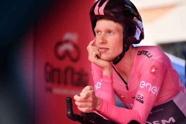 Sport Themen der Woche KW19 Sport Bilder des Tages Foto Massimo Paolone LaPresse 14 Maggio 2023 - Savignano sul Rubicone, Italia - - Ciclismo - Giro d& x2019;Italia 2023 - Edizione 106 - Tappa 9 - da Savignano sul Rubicone a Cesena (Technogym Village Tutor ITT) Nella foto: LEKNESSUND Andreas(NOR)TEAM DSM maglia rosa May 14, 2023 Savignano sul Rubicone, Italy - Sport - Cycling - Giro d& x2019;Italia 2023 - 106th Edition - Stage 9 - From Savignano sul Rubicone to Cesena (Technogym Village Tutor ITT) In the pic: LEKNESSUND Andreas(NOR)TEAM DSM pink jersey  Copyright: xMassimoxPaolone LaPressex