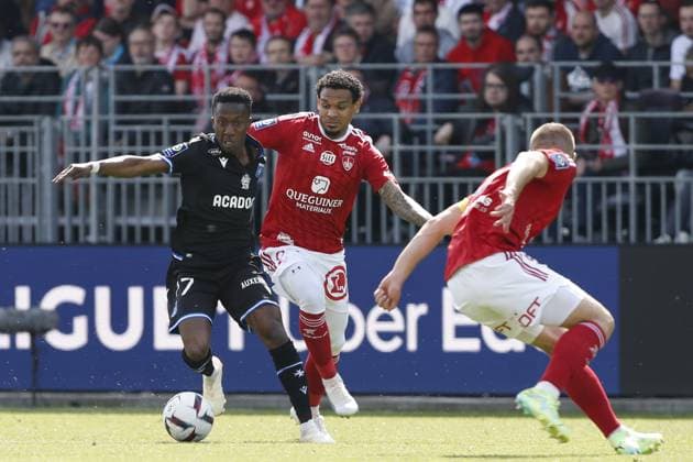 Siriki Dembele (Auxerre) Vs Jean-KÃ vin Duverne (Brest) FOOTBALL : Amiens vs Montpellier - Ligue 1 - 18 08 2018 MichaelBaucher Panoramic 