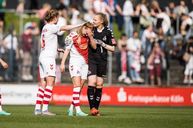 FLYERALARM. Frauen Fussball Bundesliga, 1. FC Koeln - SV Meppen 1912 e.V. Niedergeschlagene Koelnerinnen Myrthe Moorrees (1. FC Koeln, 6), Sarah Puntigam (1. FC Koeln, 17), Manon Klett (1. FC Koeln, 1) FLYERALARM Frauen Fussball Bundesliga, 1. FC Koeln - SV Meppen 1912 e.V., Koeln, Geissbockheim am 14.05.2023 DFB REGULATIONS PROHIBIT ANY USE OF PHOTOGRAPHS AS IMAGE SEQUENCES AND OR QUASI-VIDEO. Copyright: xBEAUTIFULxSPORTS Wunderlx
