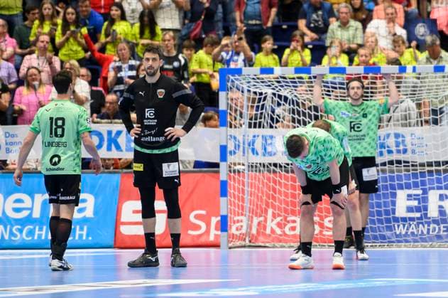 v.l. Hans LINDBERG (B), Marko KOPLJAR (B), Fabian WIEDE (B), Jacob HOLM (B) enttaeuscht nach dem Spiel, Handball 1. Bundesliga, 30. Spieltag, Bergischer HC (BHC) - Fuechse Berlin (B), am 14.05.2023 in Duesseldorf Deutschland. Ã‚Â