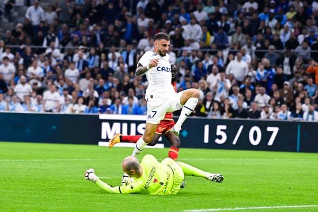 Jonathan CLAUSS ( 7 - Olympique Marseille ) - Paul BERNARDONI ( 1 - Angers ) - FOOTBALL : Marseille vs Angers - Ligue 1 - 14 05 2023 FedericoPestellini Panoramic 