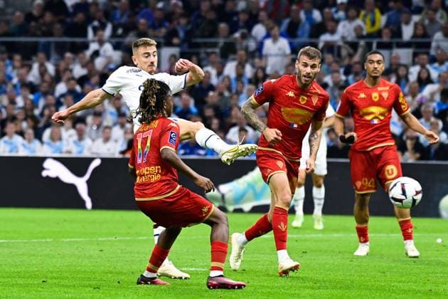 Valentin RONGIER ( 21 - Olympique Marseille ) - JUSTIN-NOEL KALUMBA MWANA NGONGO ( 17 - Angers ) - Miha BLAZIC ( 5 - Angers ) - FOOTBALL : Marseille vs Angers - Ligue 1 - 14 05 2023 FedericoPestellini Panoramic 