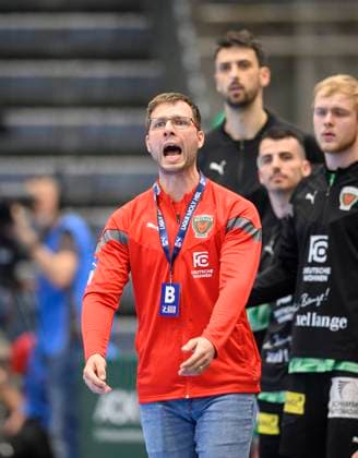 Trainer Jaron SIEWERT (B) Gestik, geste, Handball 1. Bundesliga, 30. Spieltag, Bergischer HC (BHC) - Fuechse Berlin (B) 34:30, am 14.05.2023 in Duesseldorf Deutschland. ÂÂ