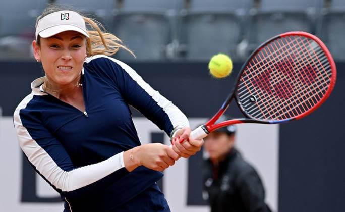 May 16, 2023, ROME: Donna Vekic of Croatia in action during her women s singles fourth round match against Iga Swiatek of Poland (not pictured) at the Italian Open tennis tournament in Rome, Italy, 16 May 2023. ANSA ETTORE FERRARI ROME - ZUMAa110 20230516_zaf_a110_054 Copyright: xEttorexFerrarix
