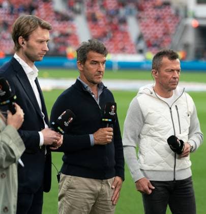18.05.2023, xsltx, Fussball UEFA Europa League, Bayer 04 Leverkusen - AS Rom emspor, v.l. Geballter Fußballsachverstand: Simon Rolfes (Geschäftsführer Bayer 04 Leverkusen), Karl-Heinz Riedle, Lothar Matthäus (DFL DFB REGULATIONS PROHIBIT ANY USE OF PHOTOGRAPHS as IMAGE SEQUENCES and or QUASI-VIDEO) Leverkusen