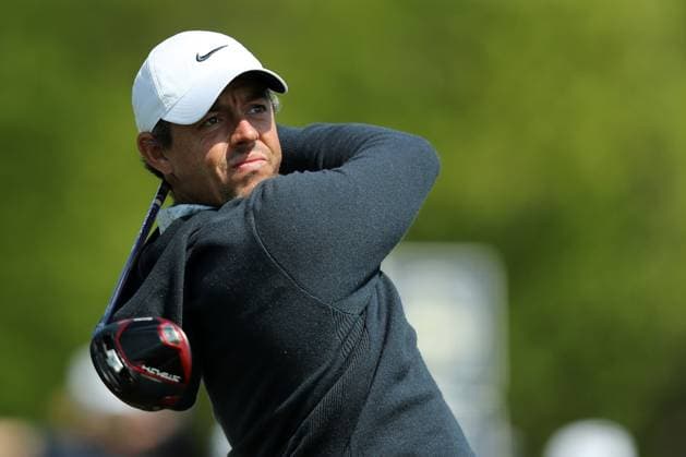 Rory Mcilroy watches his tee shot on the 12th hole during the first round of the 2023 PGA, Golf Herren Championship at Oakwood Country Club in Rochester,New York on Thursday, May 18, 2023.  PGA20230518111 AARONxJOSEFCZYK