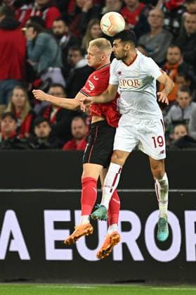 18.05.2023, xjhx, Fussball UEFA Europa League, Bayer 04 Leverkusen - AS Rom emspor, v.l. Mitchel Bakker (Bayer Leverkusen) Zeki Celik (AS Rom) Zweikampf, Aktion, action, battle for the ball (UEFA REGULATIONS PROHIBIT ANY USE OF PHOTOGRAPHS as IMAGE SEQUENCES and or QUASI-VIDEO) Leverkusen