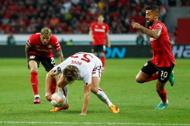 Edoardo BOVE (AS Rom, 52), Kerem DEMIRBAY (Bayer 04 Leverkusen, 10). Leverkusen, Fussball UEFA Europa League Halbfinale, Bayer 04 Leverkusen - AS Rom, 18.05.2023, BayArena, Leverkusen. UEFA regulations prohibit any use of photographs as image sequences and or quasi-video Â