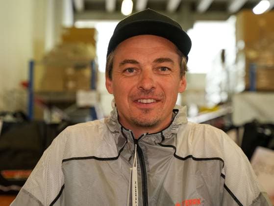 Andreas Mitter, Trainer DSV, Skisprung DSV-Sommer-Einkleidung 2023, Deutscher Skiverband, DSV-Nationalmannschaften, Aktive, Trainer, MAN Halle, Wintersport, DSV, 15.05.2023, Muenchen-Karlsfeld DSV-Sommer-Einkleidung 2023, Deutscher Skiverband, DSV-Nationalmannschaften, Aktive, Trainer, MAN Halle, Wintersport, DSV, 15.05.2023, Muenchen-Karlsfeld Muenchen *** Andreas Mitter, Coach DSV, Ski Jumping DSV Summer Dressing 2023, German Ski Association, DSV National Teams, Active, Coach, MAN Hall, Winter Sports, DSV, 15 05 2023, Muenchen Karlsfeld DSV Summer Dressing 2023, German Ski Association, DSV National Teams, Active, Coach, MAN Hall, Winter Sports, DSV, 15 05 2023, Muenchen Karlsfeld Muenchen Copyright: xEibner-Pressefoto JohannxMedveyx EP_JMY
