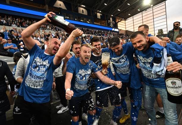 19.05.2023, xfux, Fussball 2.Bundesliga, SV Darmstadt 98 - 1.FC Magdeburg, emonline, emspor, v.l. Fabian Holland (SV Darmstadt 98), Mathias Honsak (SV Darmstadt 98), Rafael Borre, Rafael Santos Borre Maury of Eintracht Frankfurt, (DFL DFB REGULATIONS PROHIBIT ANY USE OF PHOTOGRAPHS as IMAGE SEQUENCES and or QUASI-VIDEO. Eine Lizenzierung des Lichtbildwerkes an den SV Darmstadt 1898 e.V. sowie Tochterunternehmen ist nicht gestattet. NO release of or sale to SV Darmstadt 1898 e.V.) Darmstadt