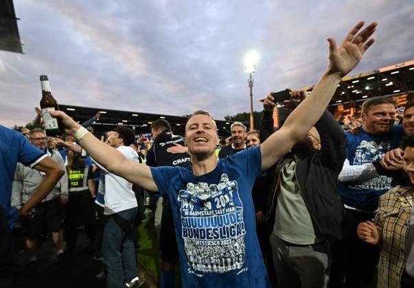 19.05.2023, xfux, Fussball 2.Bundesliga, SV Darmstadt 98 - 1.FC Magdeburg, emonline, emspor, v.l. Fabian Holland (SV Darmstadt 98) (DFL DFB REGULATIONS PROHIBIT ANY USE OF PHOTOGRAPHS as IMAGE SEQUENCES and or QUASI-VIDEO. Eine Lizenzierung des Lichtbildwerkes an den SV Darmstadt 1898 e.V. sowie Tochterunternehmen ist nicht gestattet. NO release of or sale to SV Darmstadt 1898 e.V.) Darmstadt