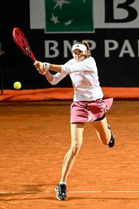 Elena Rybakina of Kazakhstan in action during the final match against Anhelina Kalinina of Ukraine at the Internazionali BNL d Italia tennis tournament at Foro Italico in Rome, Italy on May 20th, 2023. antoniettaxbaldassarre