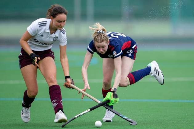 Sport Themen der Woche KW20 Sport Bilder des Tages v.li.: Felicia Schickel (MSC, 16), Naomi Heyn (MHC, 20), Zweikampf, Spielszene, Duell, duel, tackle, tackling, Dynamik, Action, Aktion, 20.05.2023, Mannheim (Deutschland), Hockey, Deutsche Meisterschaft, Viertelfinale, Damen, Mannheimer HC - Münchner SC *** f li Felicia Schickel MSC, 16 , Naomi Heyn MHC, 20 , duel, duel scene, duel, tackle, tackling, dynamic, action, action, 20 05 2023, Mannheim Germany , Hockey, German Championship, Quarterfinal, Women, Mannheimer HC Münchner SC xozx