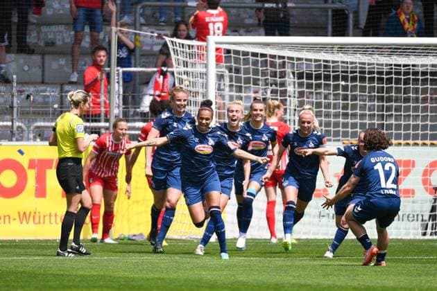 Fussball FLYERALARM Frauen-Bundesliga 21. Spieltag - 22 23 - SC Freiburg vs. 1. FC Koeln - 21-05-2023 Torjubel zum 1:0 fuer den 1. FC Koeln durch Genessee Puntigam (1. FC Koeln 13). Fussball FLYERALARM Frauen-Bundesliga: SC Freiburg vs. 1. FC Koeln am Sonntag, den 21. Mai 2023 im Dreisamstadion in Freiburg im Breisgau DFL REGULATIONS PROHIBIT ANY USE OF PHOTOGRAPHS AS IMAGE SEQUENCES AND OR QUASI-VIDEO. Copyright: xBEAUTIFULxSPORTS GerdxGruendlx