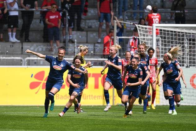 Fussball FLYERALARM Frauen-Bundesliga 21. Spieltag - 22 23 - SC Freiburg vs. 1. FC Koeln - 21-05-2023 Torjubel zum 1:0 fuer den 1. FC Koeln durch Genessee Puntigam (1. FC Koeln 13). Fussball FLYERALARM Frauen-Bundesliga: SC Freiburg vs. 1. FC Koeln am Sonntag, den 21. Mai 2023 im Dreisamstadion in Freiburg im Breisgau DFL REGULATIONS PROHIBIT ANY USE OF PHOTOGRAPHS AS IMAGE SEQUENCES AND OR QUASI-VIDEO. Copyright: xBEAUTIFULxSPORTS GerdxGruendlx