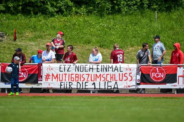 Nürnberger Fans haben ein Banner aufgehängt, 21.05.2023, Aschheim (Deutschland), Fussball,2. Frauen-Bundesliga, FC Bayern München II - 1. FC Nürnberg, DFB DFL REGULATIONS PROHIBIT ANY USE OF PHOTOGRAPHS AS IMAGE SEQUENCES AND OR QUASI-VIDEO.
