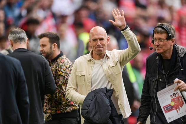 Fußball, 1. Bundesliga, 20230520, FC Bayern München - Rasenballsport Leipzig. Im Bild Arjen ROBBEN winkt grüßt Zuschauer Fans Besucher. München Allianz Arena Bayern Deutschland Copyright: Passion2Press MarkusxFischerx