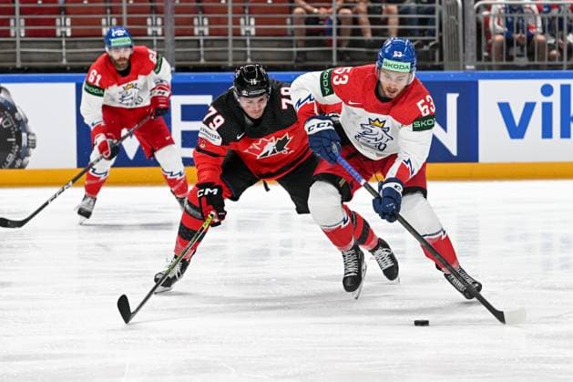 RIGA, LATVIA - MAY 23: Radim Zohorna of Czech Republic protects the puck against Samuel Blais of Canada during the 2023 IIHF Ice hockey, Eishockey World Championship, WM, Weltmeisterschaft Finland - Latvia game between Canada and Czech Republic at Arena Riga on May 23, 2023 in Riga, Latvia. Riga Arena Riga Latvia Copyright: xJustPictures.ch AndreaxBrancax