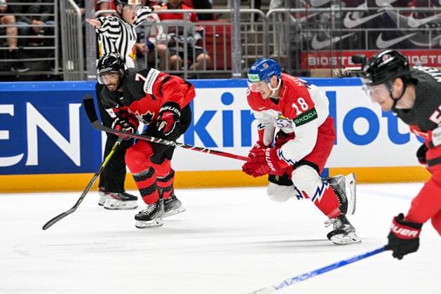 RIGA, LATVIA - MAY 23: Dominik Kubalik of Czech Republic and Pierre-Olivier Joseph of Canada in a race for the puck during the 2023 IIHF Ice hockey, Eishockey World Championship, WM, Weltmeisterschaft Finland - Latvia game between Canada and Czech Republic at Arena Riga on May 23, 2023 in Riga, Latvia. Riga Arena Riga Latvia Copyright: xJustPictures.ch AndreaxBrancax