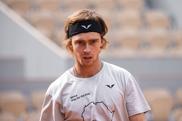 TENNIS - ATP, Tennis Herren French Open 2023 PARIS,FRANCE,22.MAY.23 - TENNIS - ATP World Tour, French Open, Roland Garros, Grand Slam, practice. Image shows Andrey Rublev (RUS).  GEPAxpictures xFrancoisxAsal
