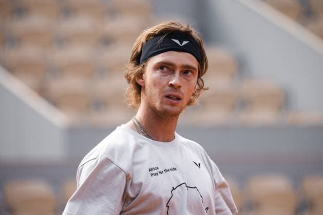 TENNIS - ATP, Tennis Herren French Open 2023 PARIS,FRANCE,22.MAY.23 - TENNIS - ATP World Tour, French Open, Roland Garros, Grand Slam, practice. Image shows Andrey Rublev (RUS).  GEPAxpictures xFrancoisxAsal