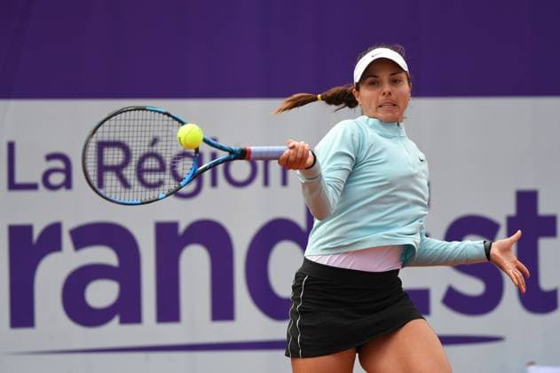 Tennis : Internationaux de Strasbourg 2023 - France - Viktoriya Tomova - Bulgarie Tennis : Internationaux de Strasbourg 2023 - France - 24 05 23 ChrysleneCaillaud Panoramic 