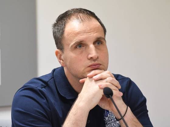 Germany, Bonn, 15.02.2023, Telekom Dome Bonn, Telekom Baskets Bonn vs HAKRO Merlins Crailsheim - easyCredit BBL, Trainer Nikola Markovic (CRA) talks with the press Bonn Telekom Dome Bonn North Rhine Westphalia Germany