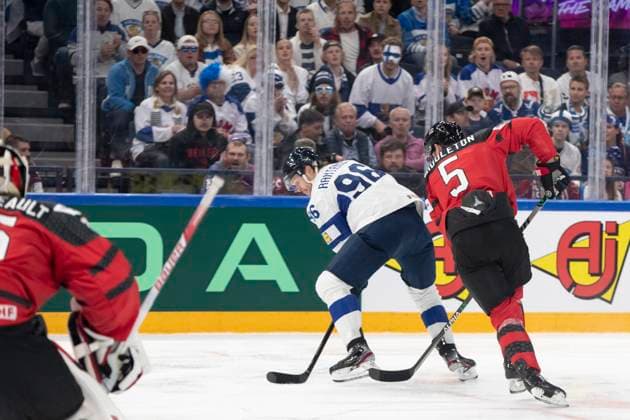 Mikko Rantanen, Jacob Middleton 5, CAN during the 2023 IIHF Ice hockey, Eishockey World Championship, WM, Weltmeisterschaft Group A match between Canada and Finland at the Nokia Arena on 25. May 2023 in Tampere, Finland. (Tomi Hänninen Newspix24)  Copyright: xTomixHänninenx np24251857948