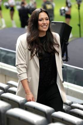 Nadine Nurasyid beim Pressetermin zur kommenden NFL, American Football Herren, USA Season im Deutsche Bank Park. Frankfurt am Main, 26.05.2023 *** Nadine Nurasyid at the press event for the upcoming NFL Season at Deutsche Bank Park Frankfurt am Main, 26 05 2023 Foto:xP.xBackx xFuturexImage