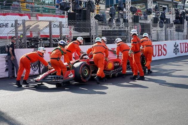 Formel 1 Grand Prix Monaco 2023 26.05.2023, Circuit de Monaco, Monte Carlo, Formel 1 Grand Prix Monaco 2023 ,im Bild Unfall von Carlos Sainz Jr. (ESP), Scuderia Ferrari in der letzten Schikane vor Start-Ziel.